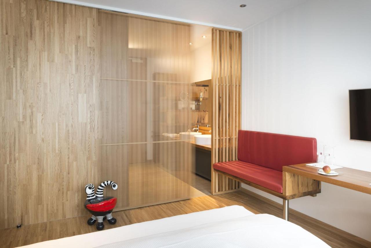 Hotel Ochsen Post Tiefenbronn ภายนอก รูปภาพ